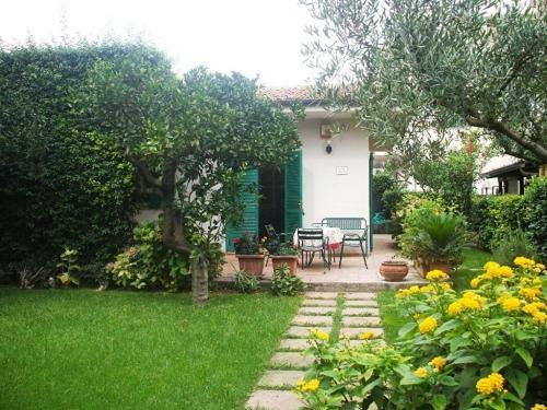 Villa Scimmia Scauri  Exterior photo
